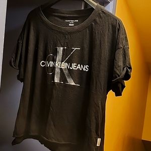 Calvin Klein cropped shirt